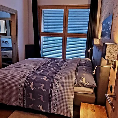 Luxusapartment Im Alpin-chic Stil Mit Pistenzugang