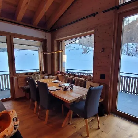 Luxusapartment Im Alpin-chic Stil Mit Pistenzugang